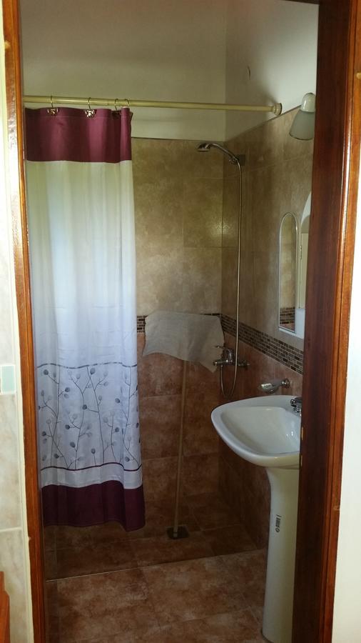 La Herradura Lodge *